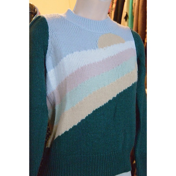 NWOT Sunshine Motiff WILDFOX Sweater - Picture 3 of 5